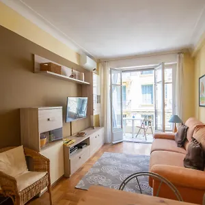  Appartement Joli 2 Pièces à 150m De La France